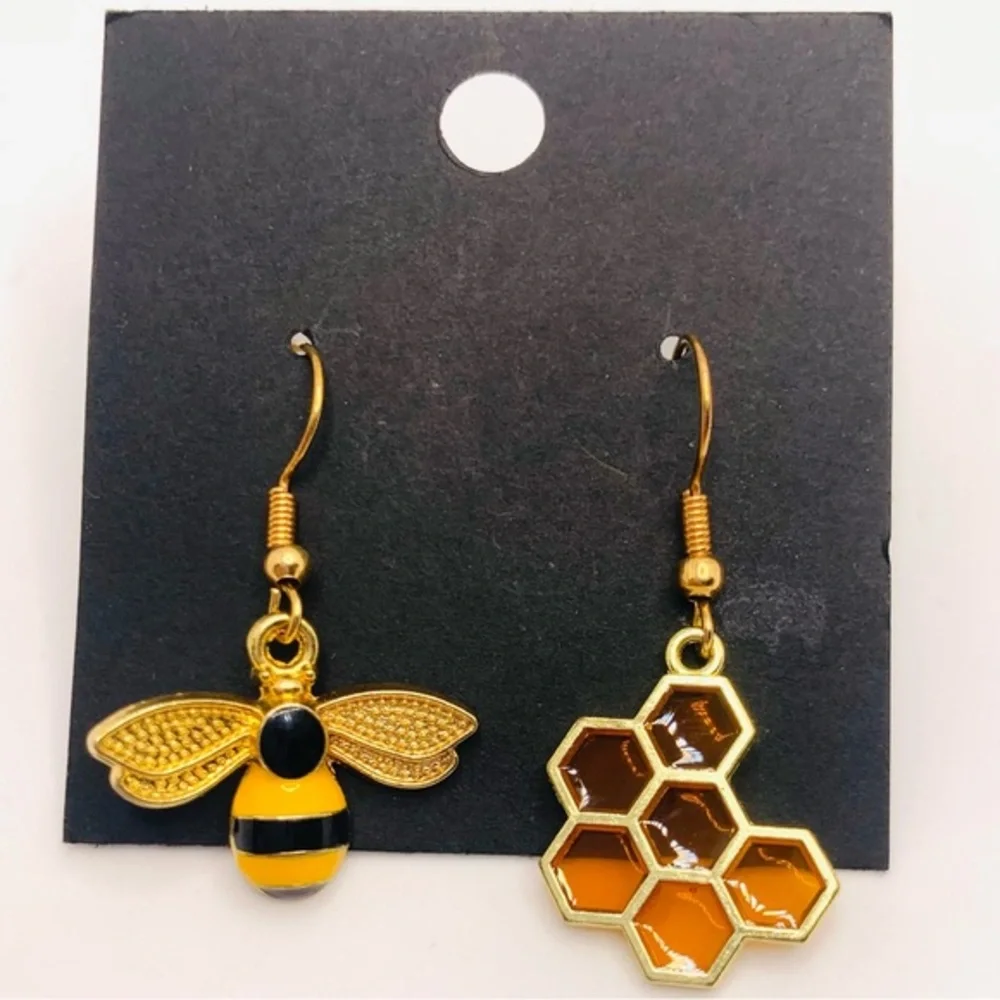 Bee & Honeycomb Earrings 🐝🍯